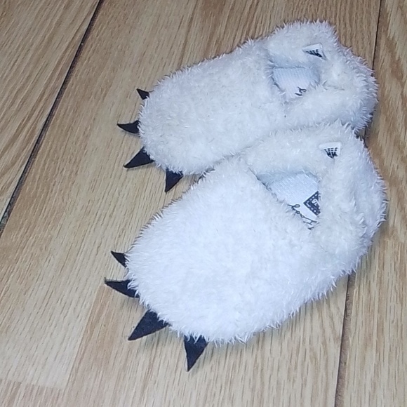 Other - Fuzzy White Monster Claw Slippers for Kids